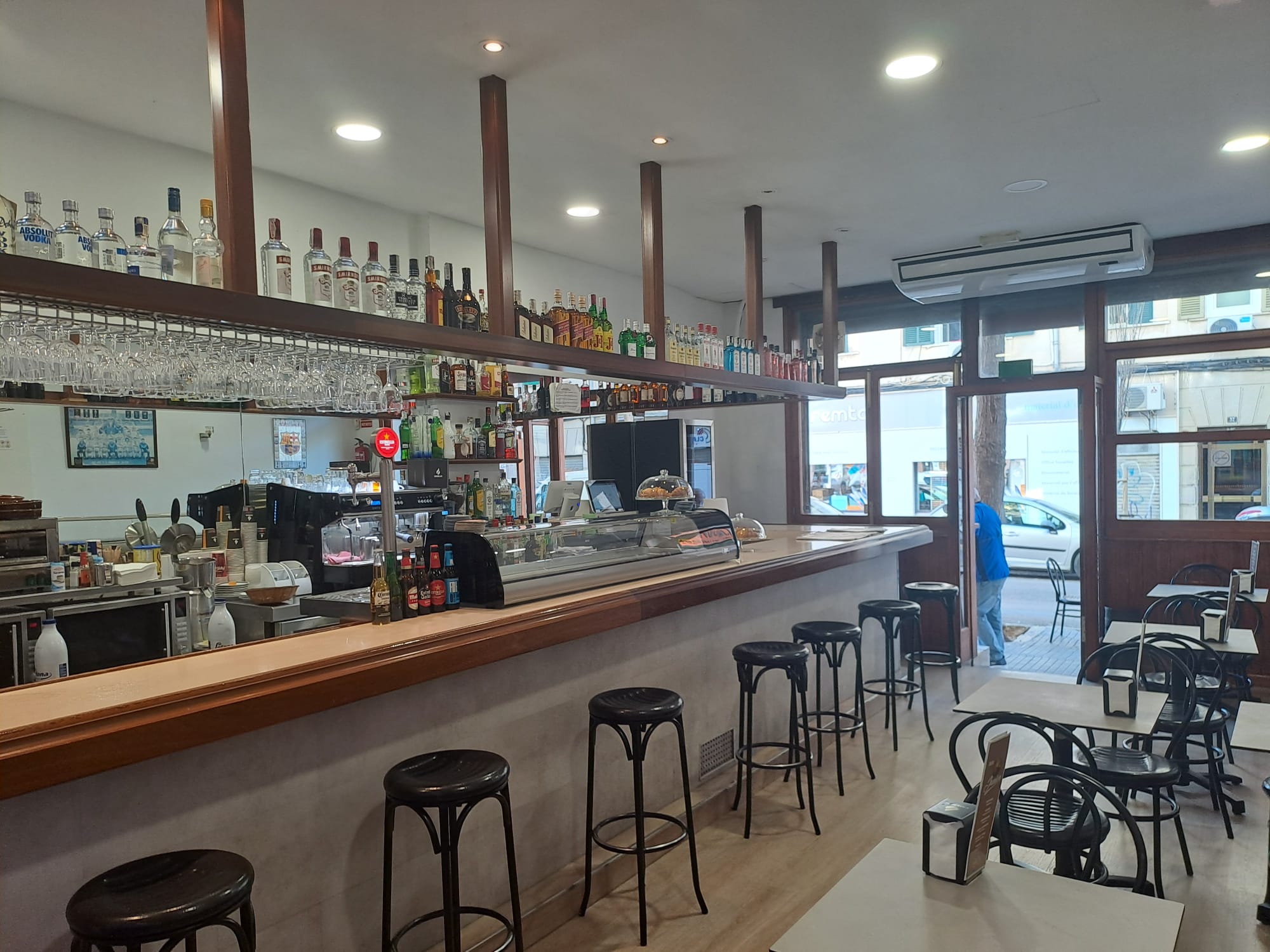 Bar Junior